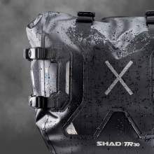 Satteltasche schwarz 2X30L Shad Inhalt 2 Stück TR30