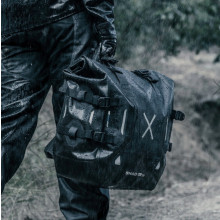Satteltasche schwarz 2X30L Shad Inhalt 2 Stück TR30